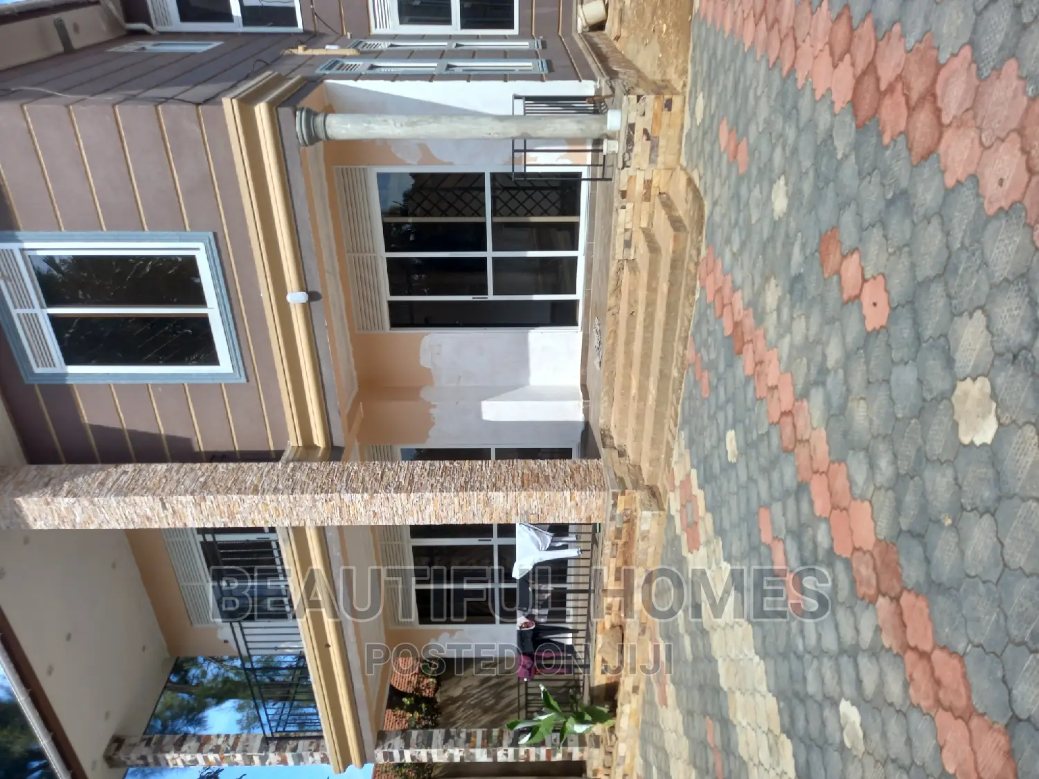Furnished 5bdrm Duplex in Kansanga, Makindye for sale in Makindye