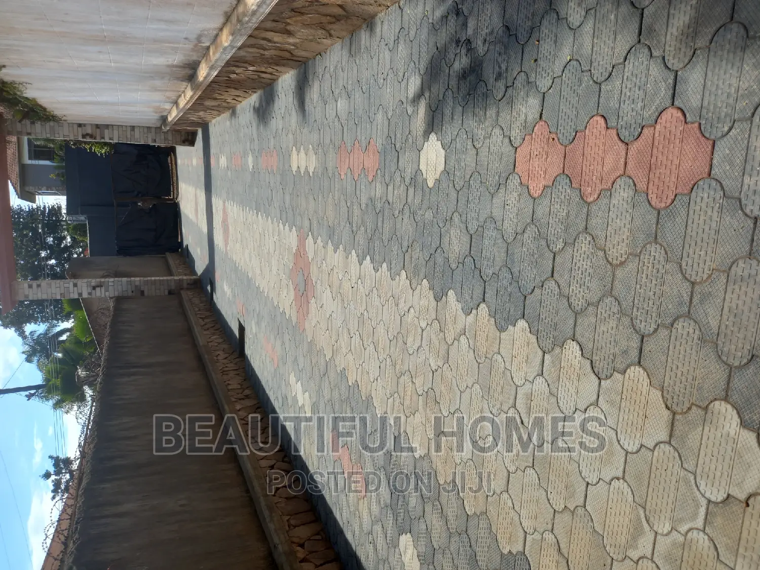 Furnished 5bdrm House in Kasanga Corporate, Makindye for sale in Makindye