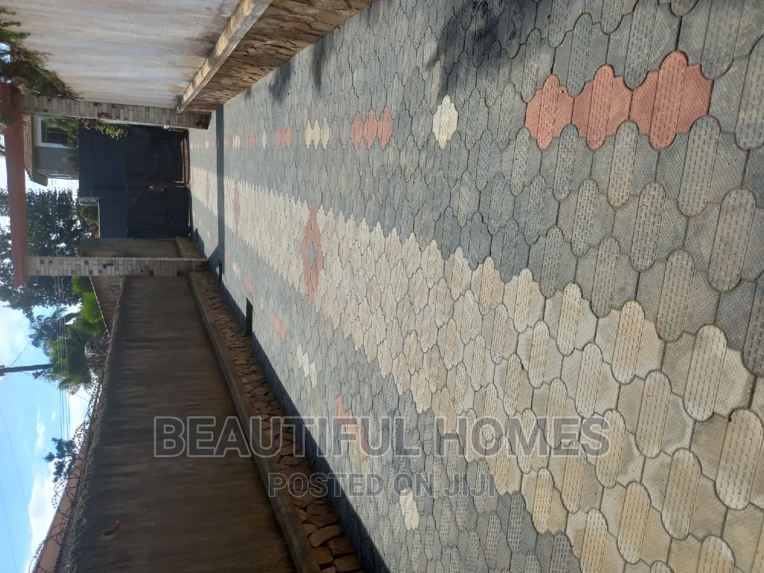Furnished 5bdrm House in Kasanga Corporate, Makindye for sale in Makindye