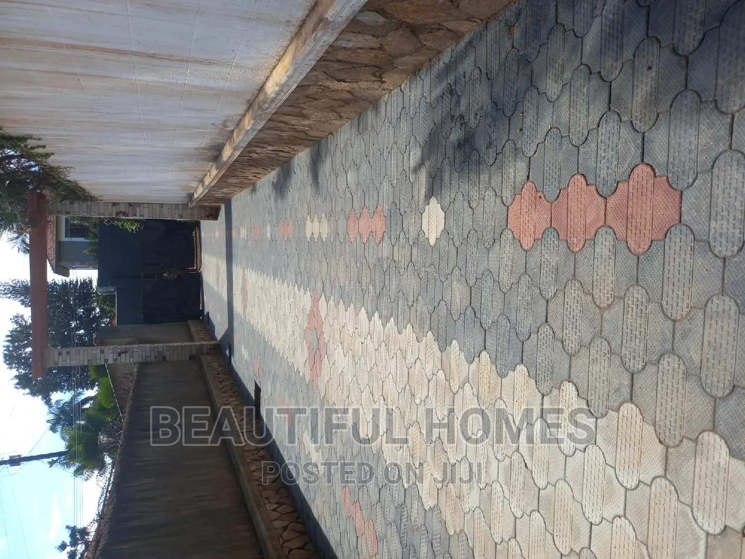 Furnished 5bdrm House in Kasanga Corporate, Makindye for sale in Makindye