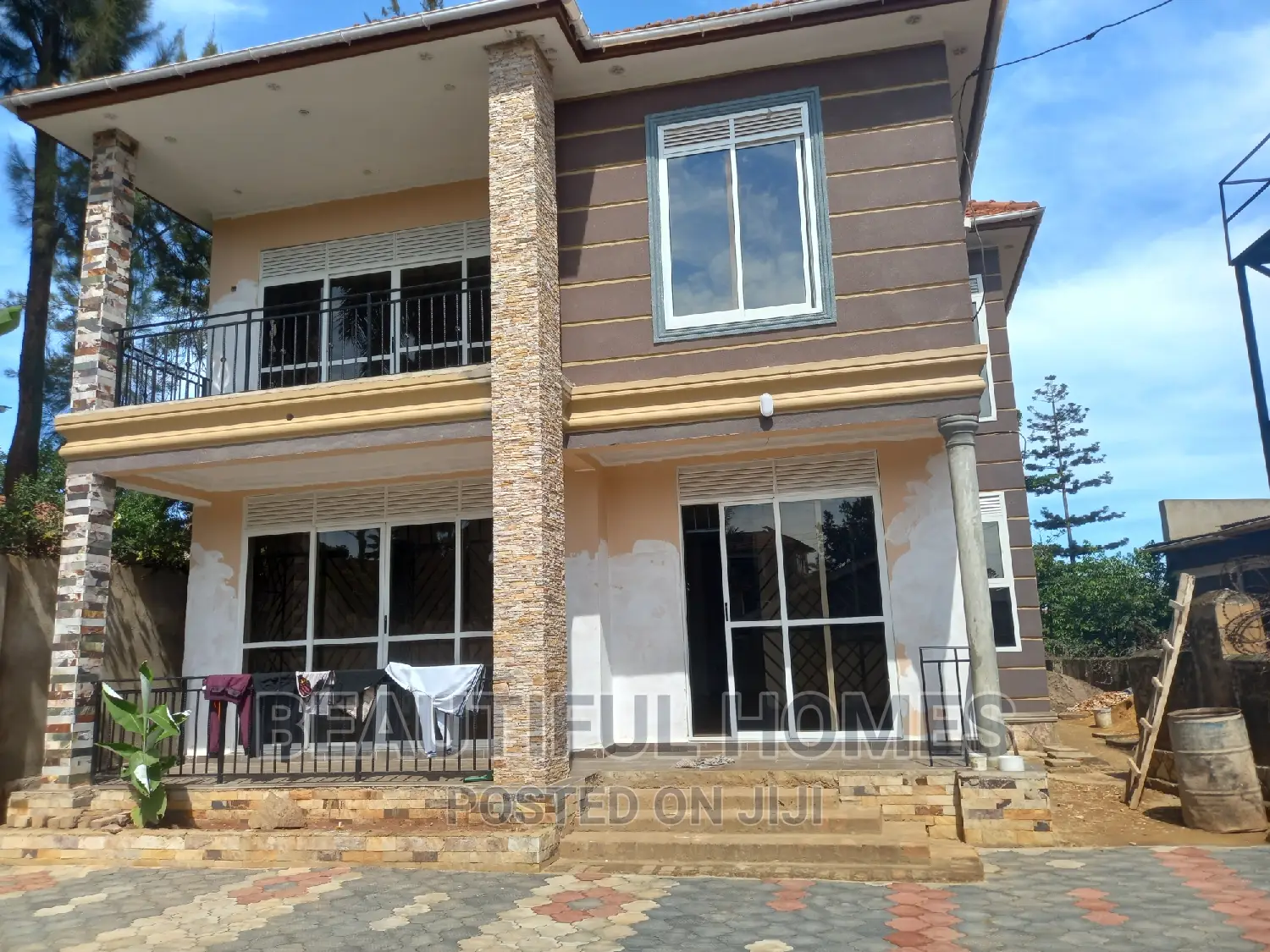 Furnished 5bdrm House in Kansanga Kiwafu, Makindye for sale in Makindye