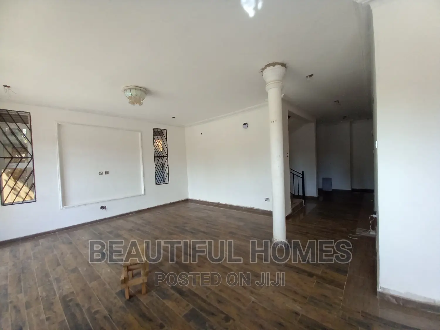 Furnished 5bdrm House in Kansanga Kiwafu, Makindye for sale in Makindye