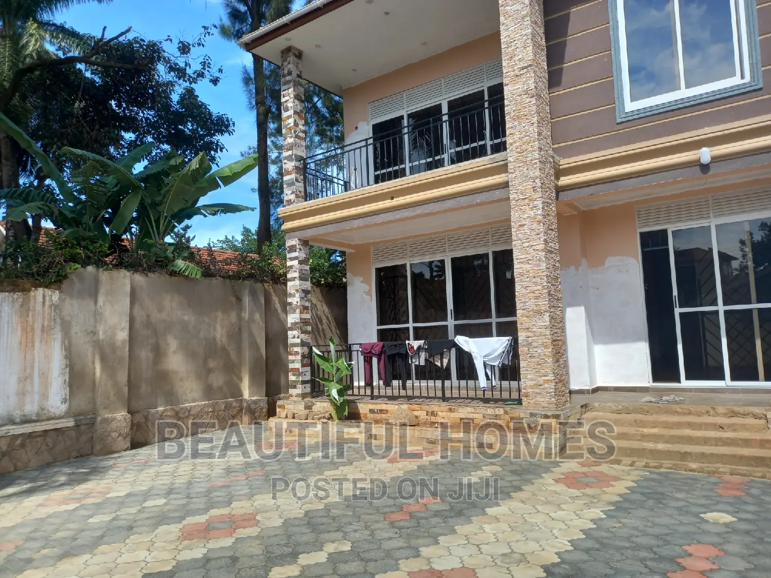 Furnished 5bdrm Mansion in Kansanga, Makindye for sale in Makindye