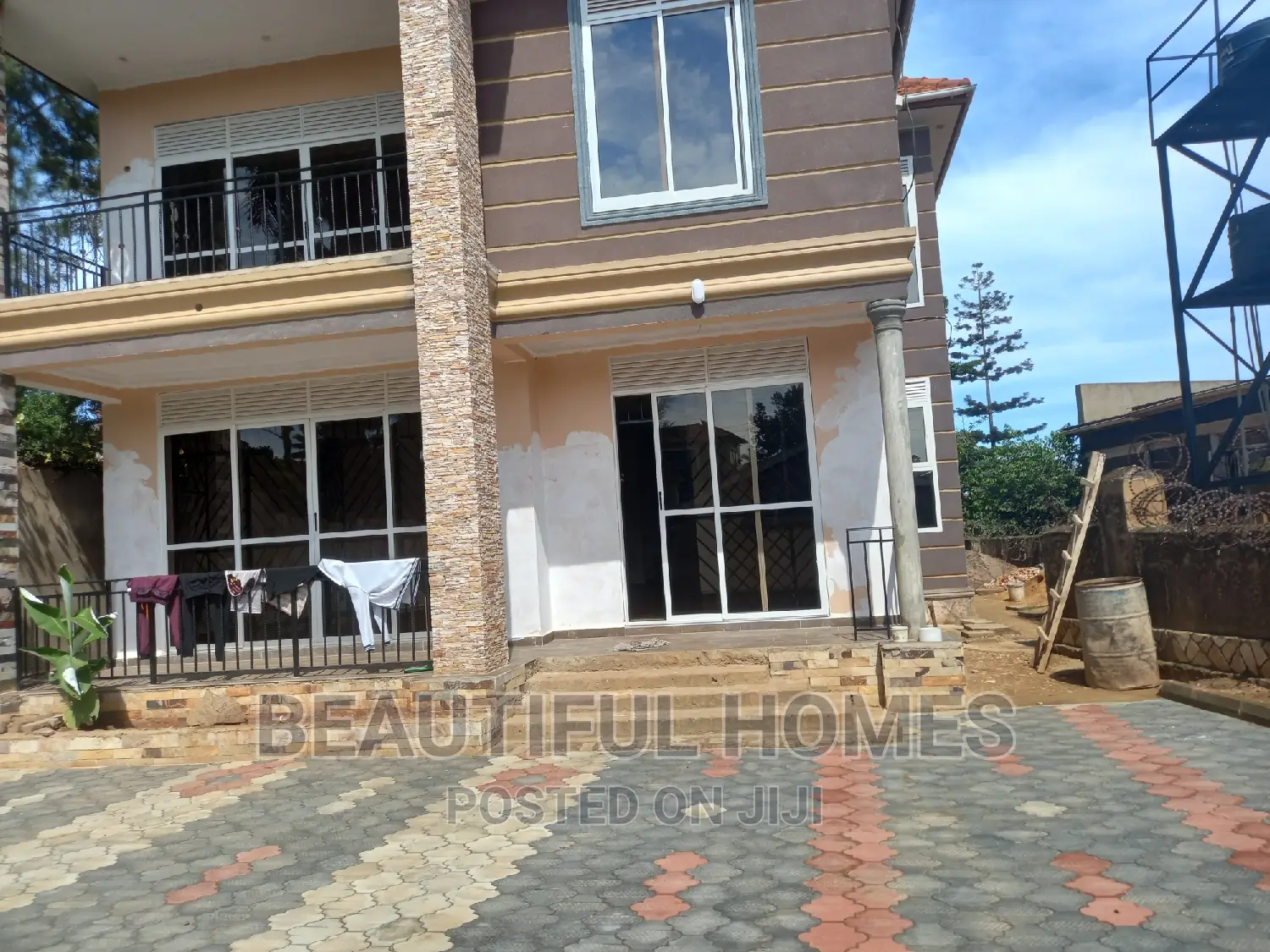 Furnished 5bdrm Duplex in Kansanga, Makindye for sale in Makindye