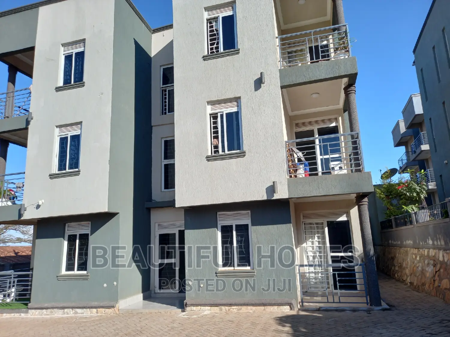 Furnished 1bdrm Apartment in Buziga, Makindye for sale in Makindye