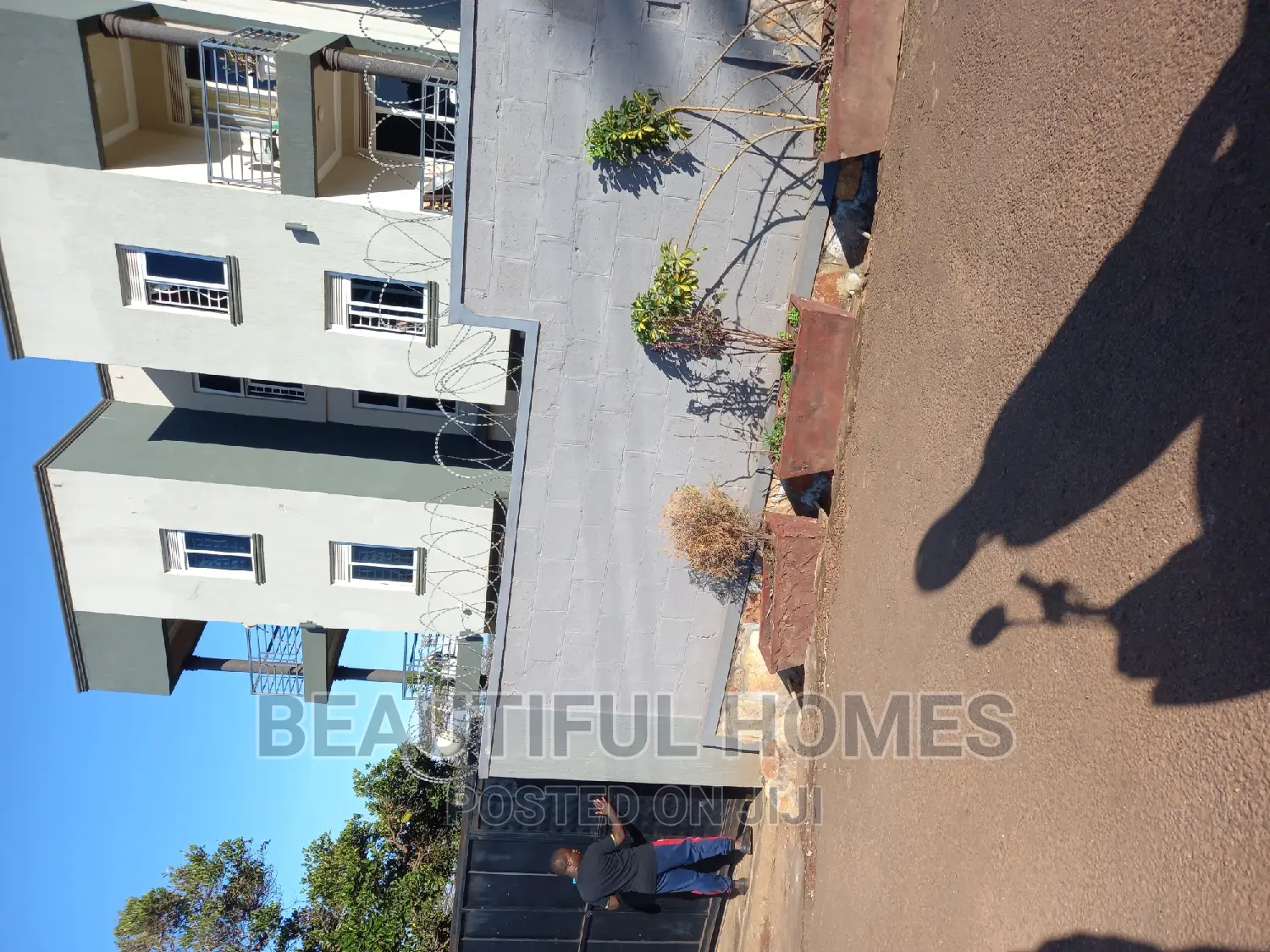 Furnished 1bdrm Apartment in Buziga, Makindye for sale in Makindye