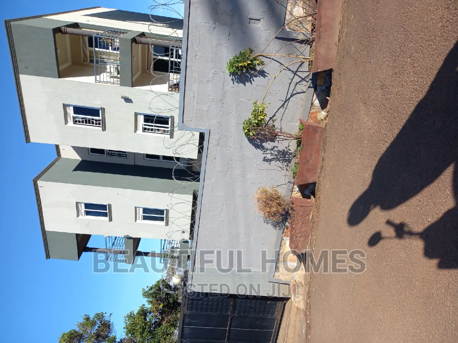 Furnished 1bdrm Block of Flats in Buziga, Makindye for sale in Makindye