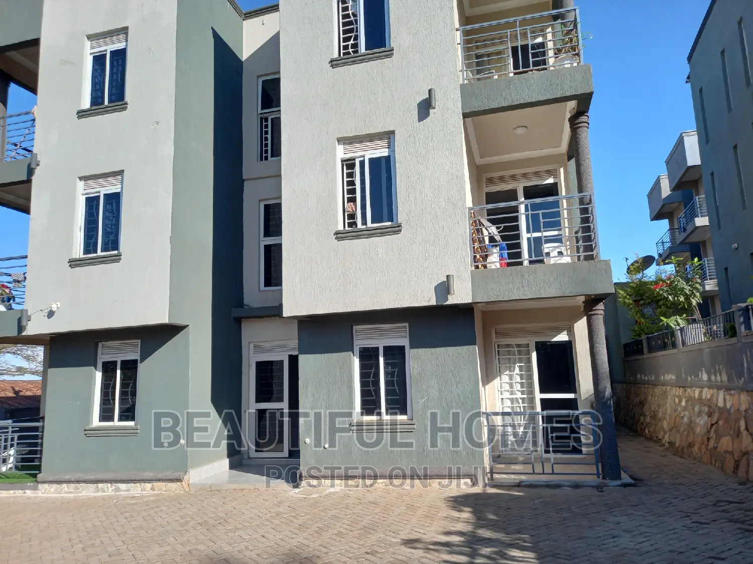 Furnished 1bdrm Block of Flats in Buziga, Makindye for sale in Makindye