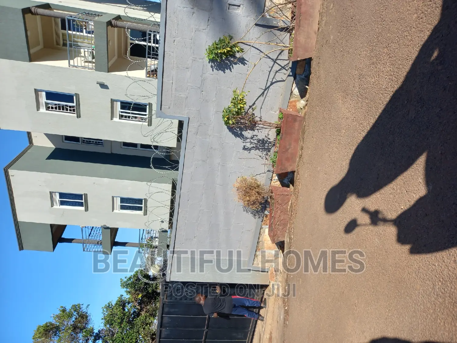 Furnished 1bdrm Block of Flats in Buziga, Makindye for sale in Makindye