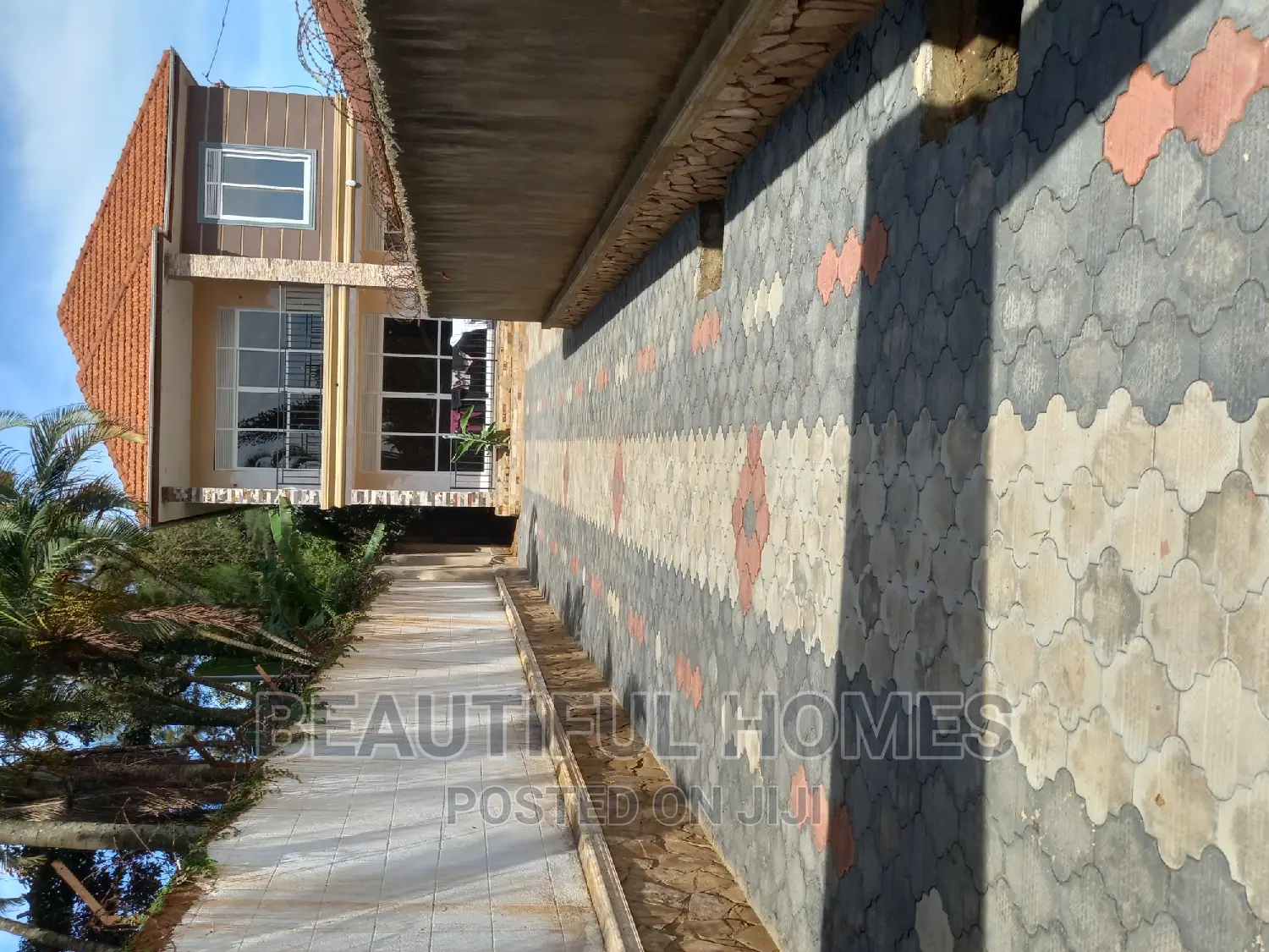 Furnished Mini Flat in Kansanga, Makindye for sale in Makindye