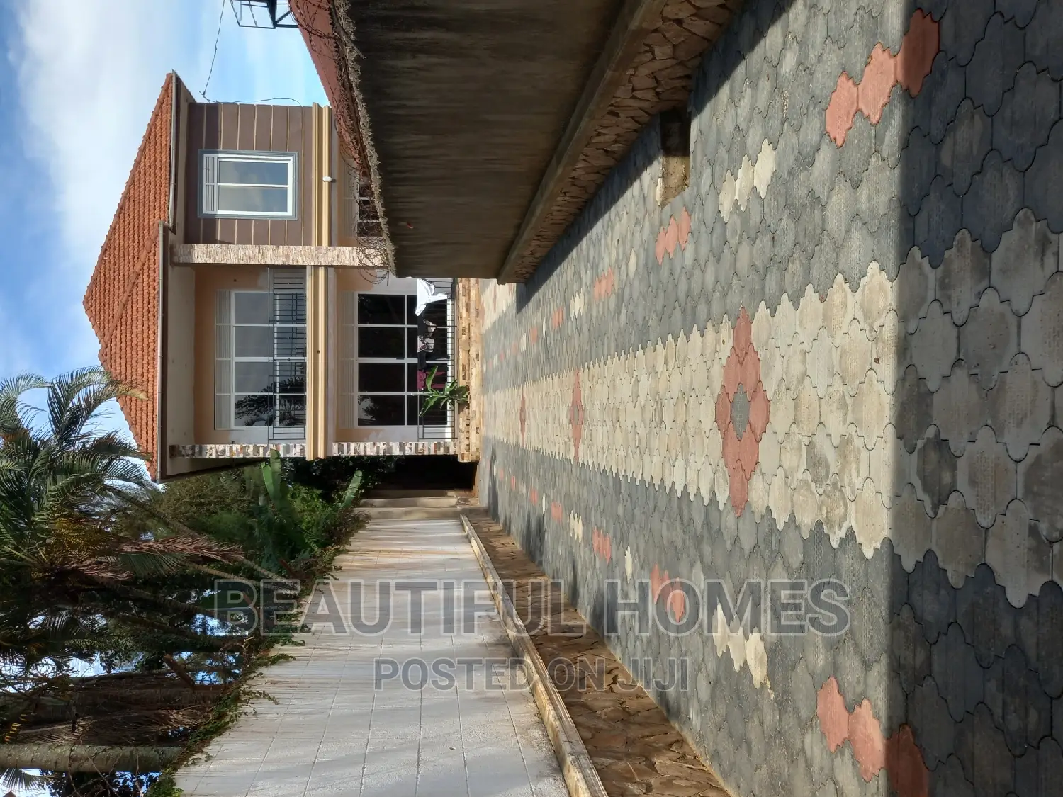 Furnished 5bdrm Mansion in Kansanga, Makindye for sale in Makindye