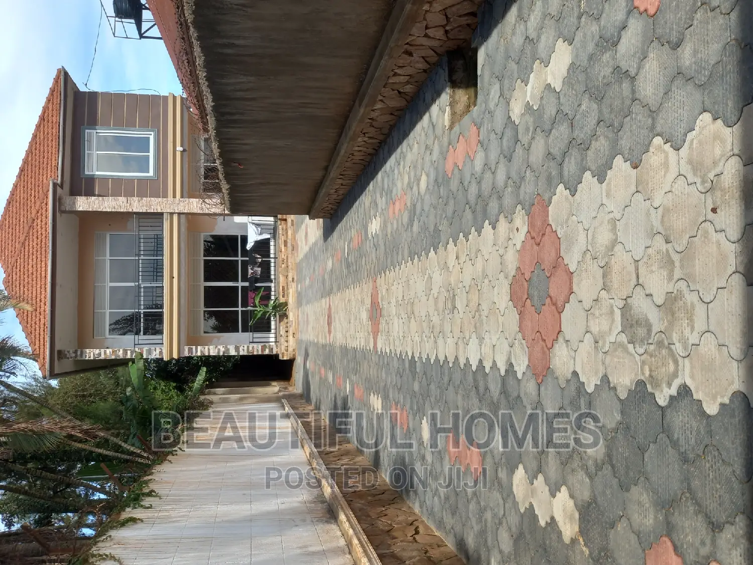 Furnished 5bdrm Mansion in Kansanga, Makindye for sale in Makindye
