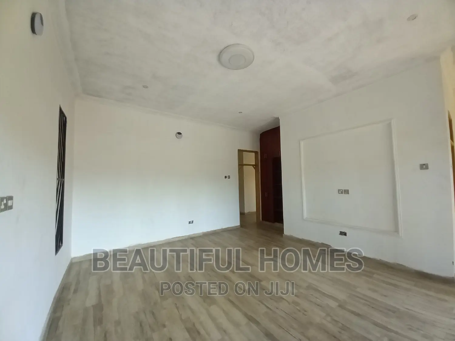 Furnished 5bdrm Mansion in Kansanga, Makindye for sale in Makindye