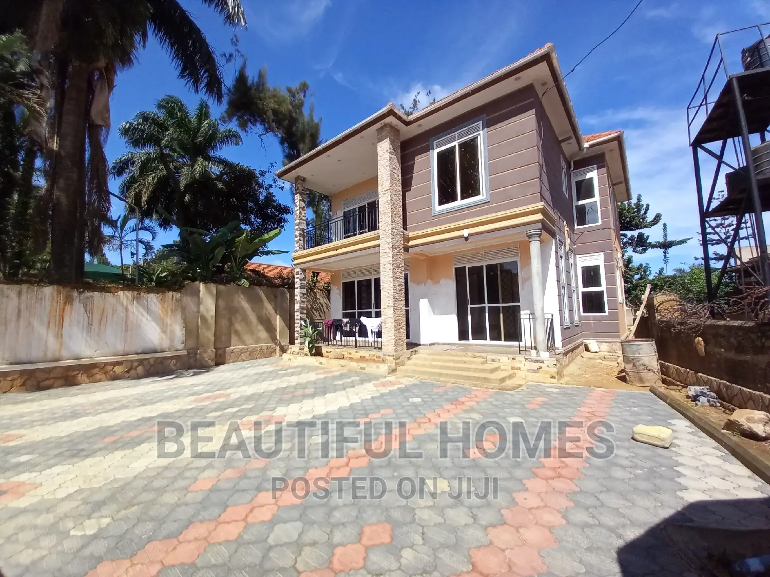 Furnished 5bdrm House in Kansanga Gaba Road, Makindye for sale in Makindye