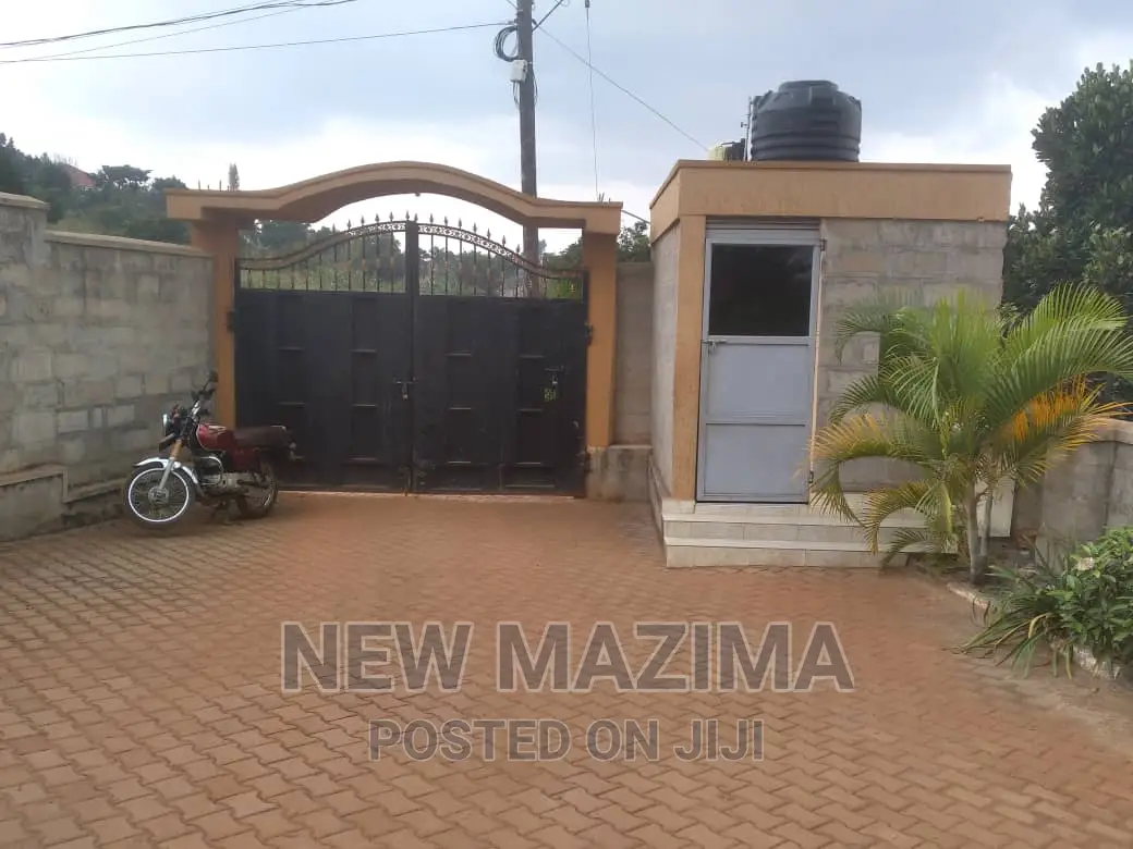 2bdrm Apartment in Seguku Ntebe Rd, Central Division for rent in Central Division