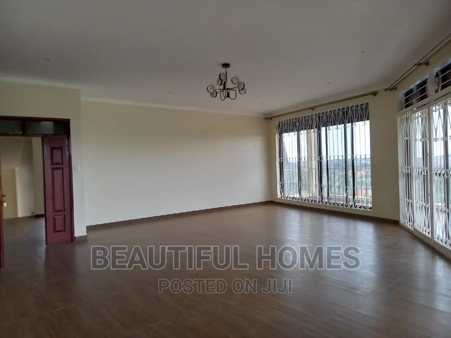 Furnished 6bdrm Duplex in Munyonyo Speke, Makindye for sale in Makindye