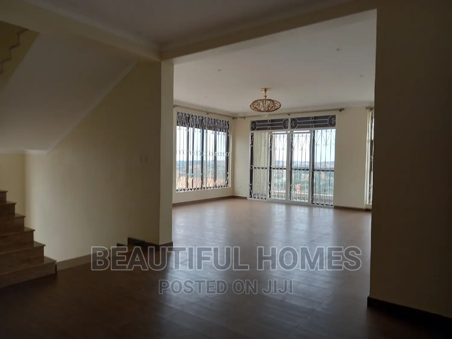Furnished 6bdrm Duplex in Munyonyo Speke, Makindye for sale in Makindye