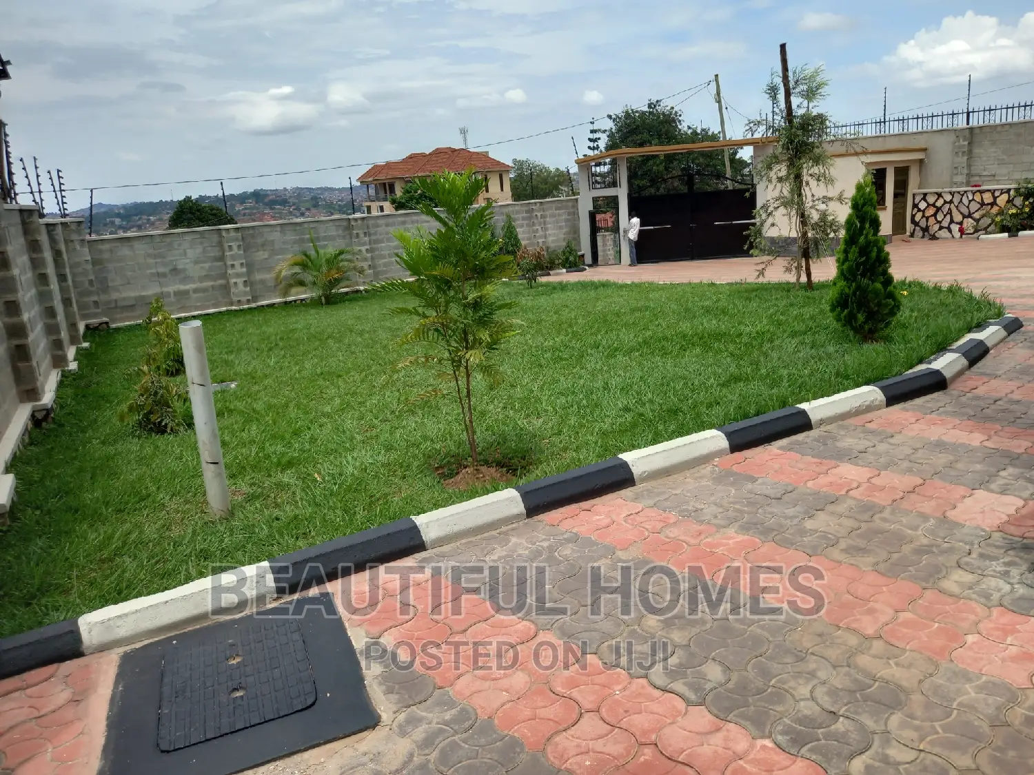 Furnished 6bdrm Mansion in Munyonyo Viewing, Makindye for sale in Makindye