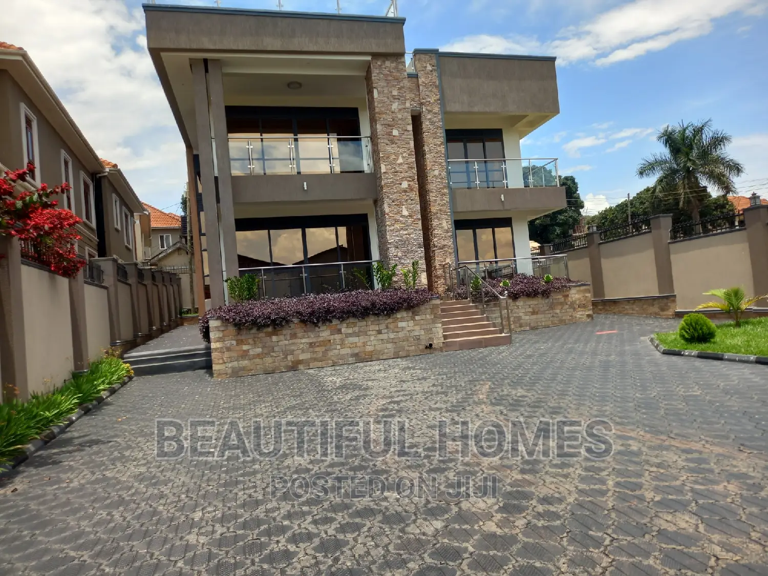 Furnished 6bdrm Mansion in Munyonyo Lake, Makindye for sale in Makindye