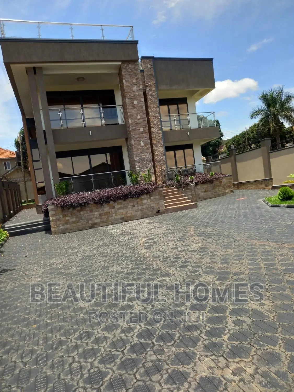 Furnished 6bdrm House in Munyonyo, Makindye for sale in Makindye