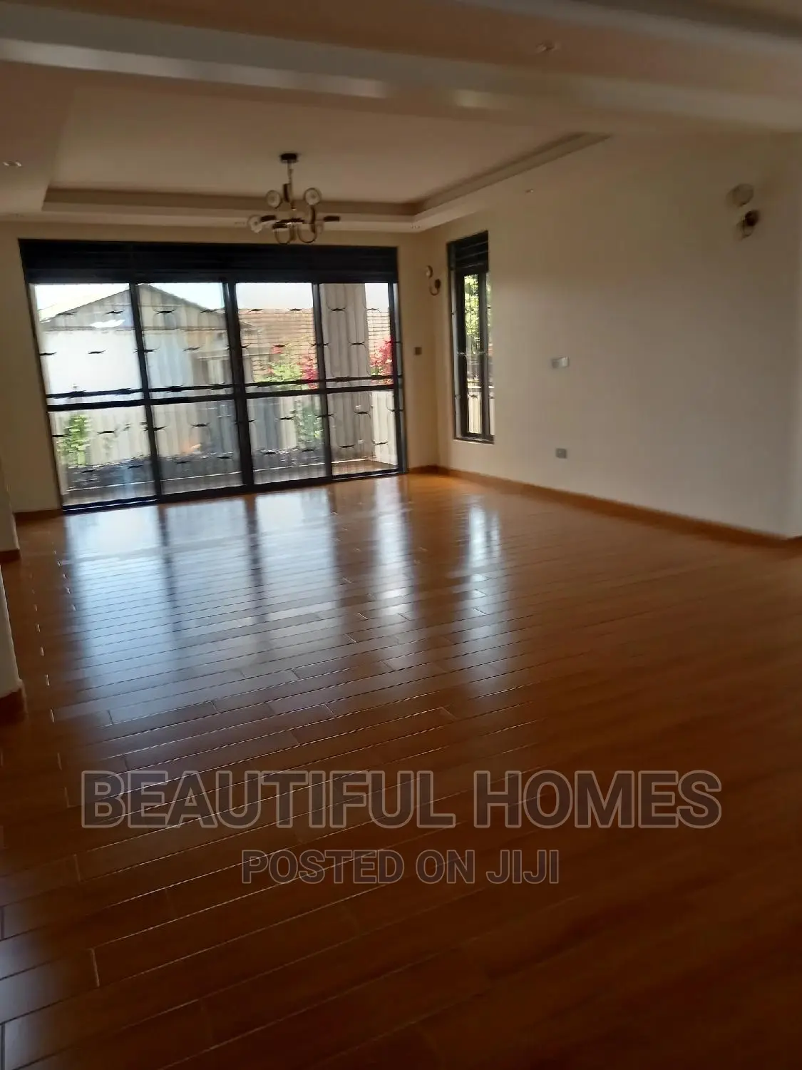 Furnished 6bdrm House in Munyonyo, Makindye for sale in Makindye