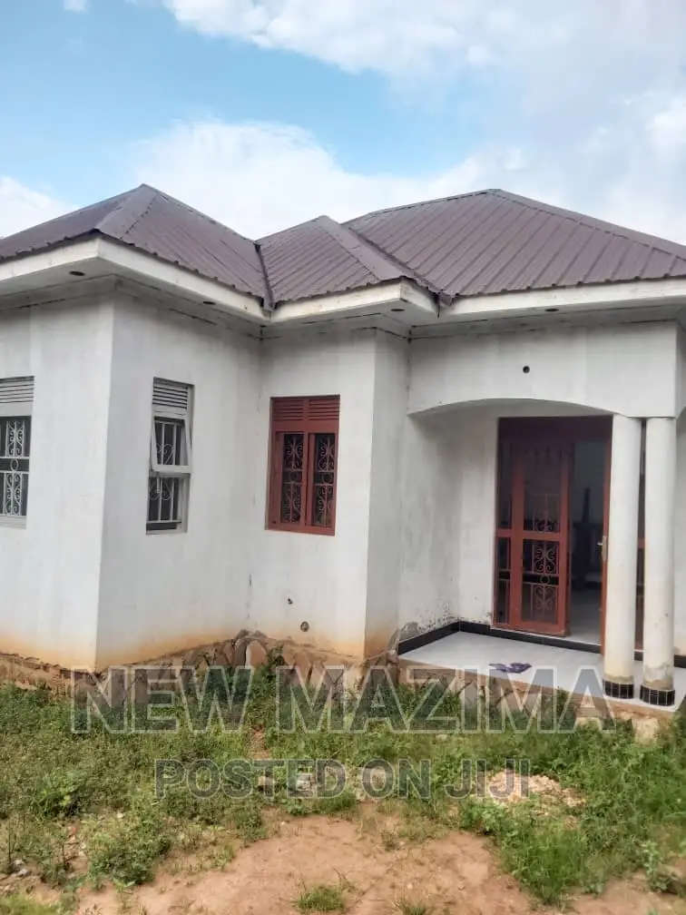 2bdrm House in Ntebe Rd Kitende, Central Division for sale in Central Division