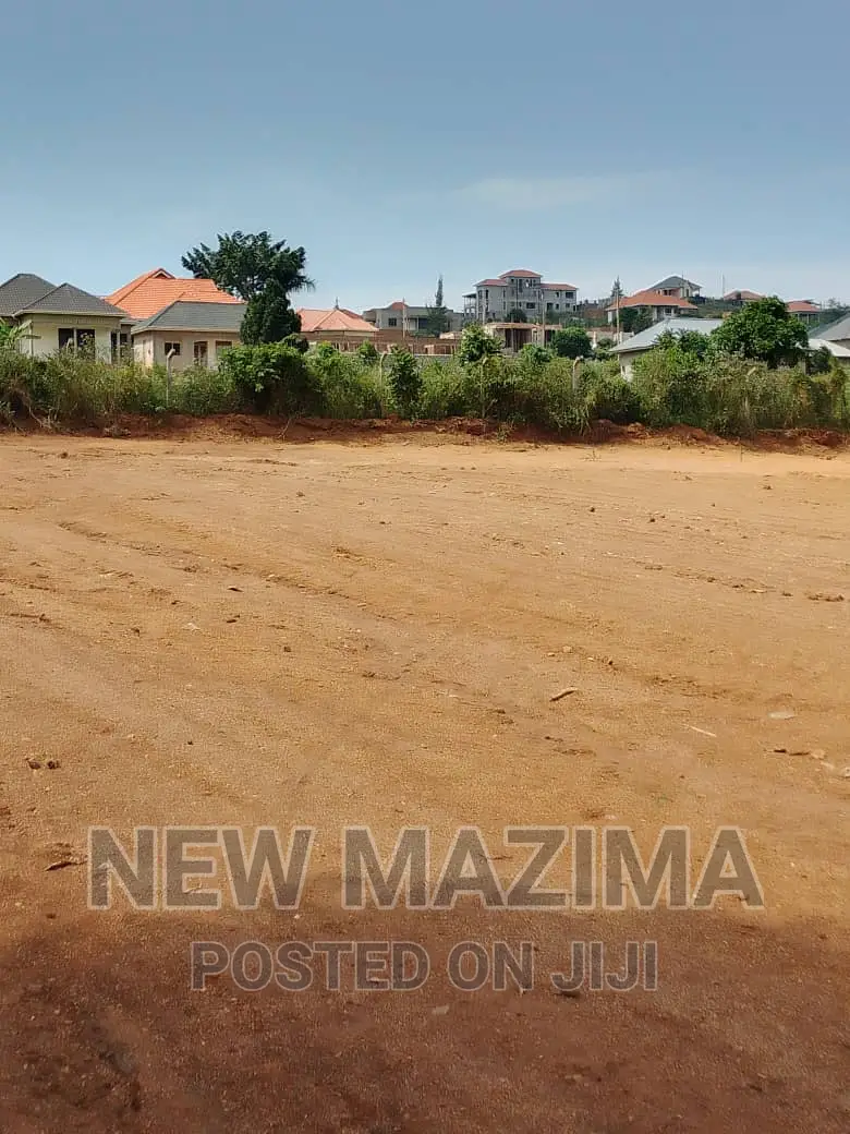 Very Beautiful New Estate Kawuku Ntebe Rd With Ready Title in Central Division