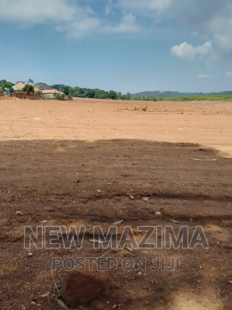 Very Beautiful New Estate Kawuku Ntebe Rd With Ready Title in Central Division