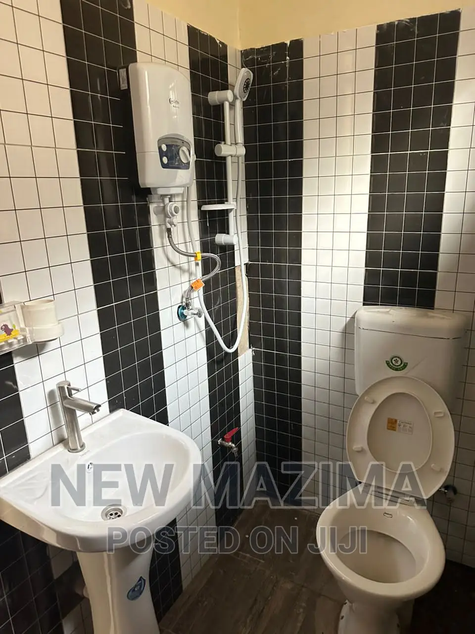5bdrm House in Namasuba Ndejje, Central Division for sale in Central Division