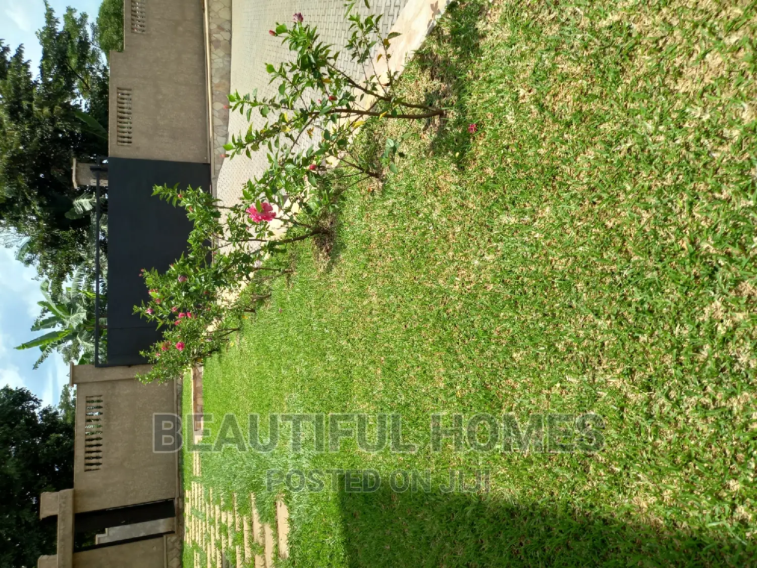 Furnished 6bdrm House in Munyonyo, Makindye for sale in Makindye