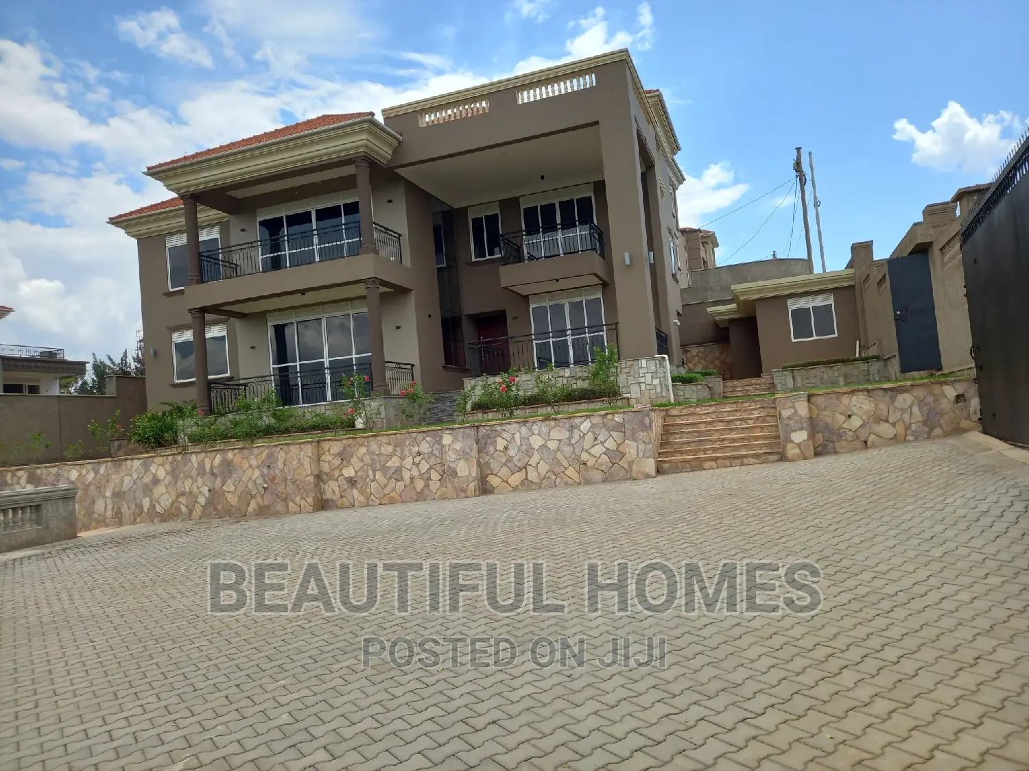 Furnished 6bdrm Mansion in Munyonyo Luxury, Makindye for sale in Makindye