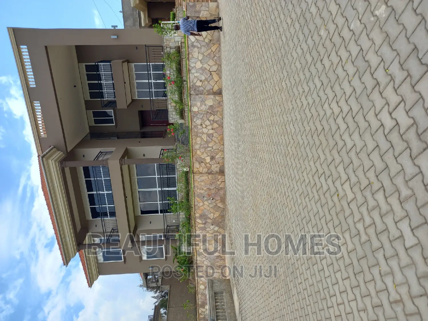 Furnished 6bdrm Mansion in Munyonyo Luxury, Makindye for sale in Makindye