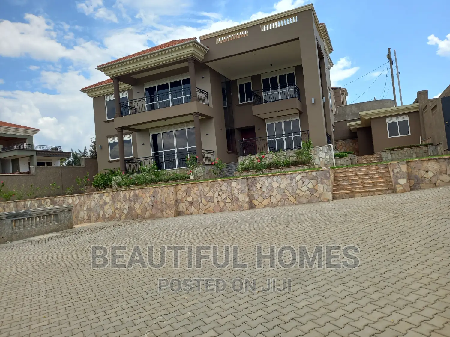 Furnished 6bdrm Mansion in Munyonyo Luxury, Makindye for sale in Makindye