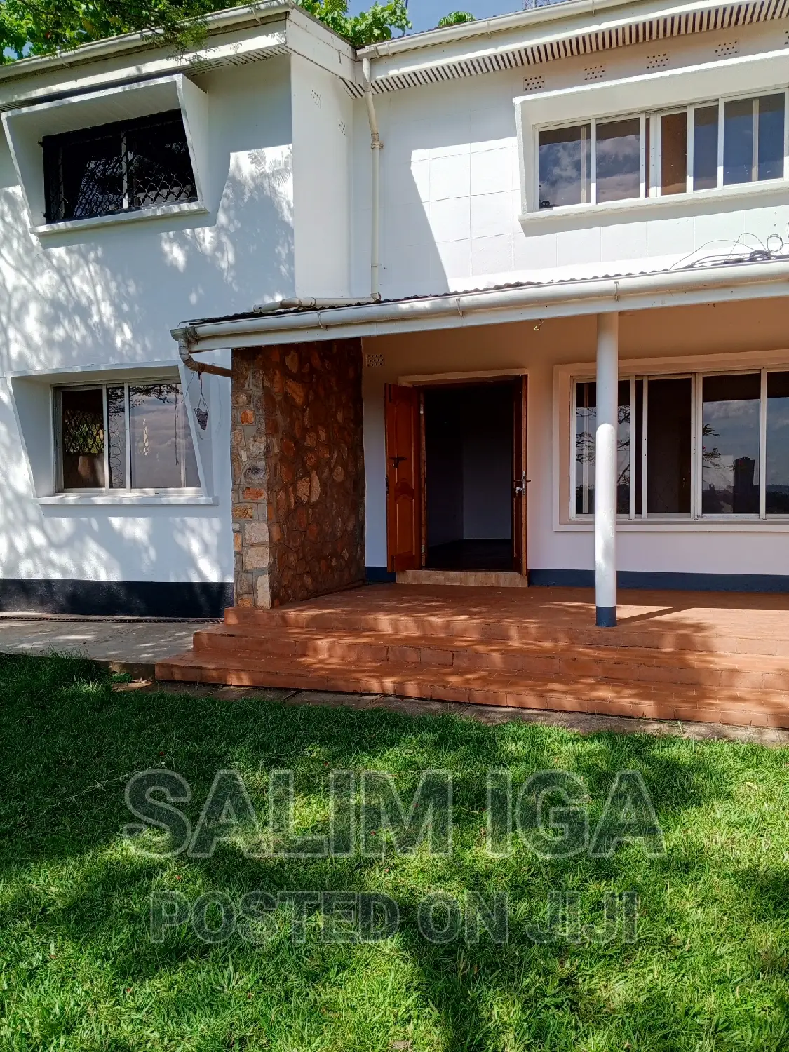 3bdrm Townhouse / Terrace in Kololo Property, Central Division in Central Division
