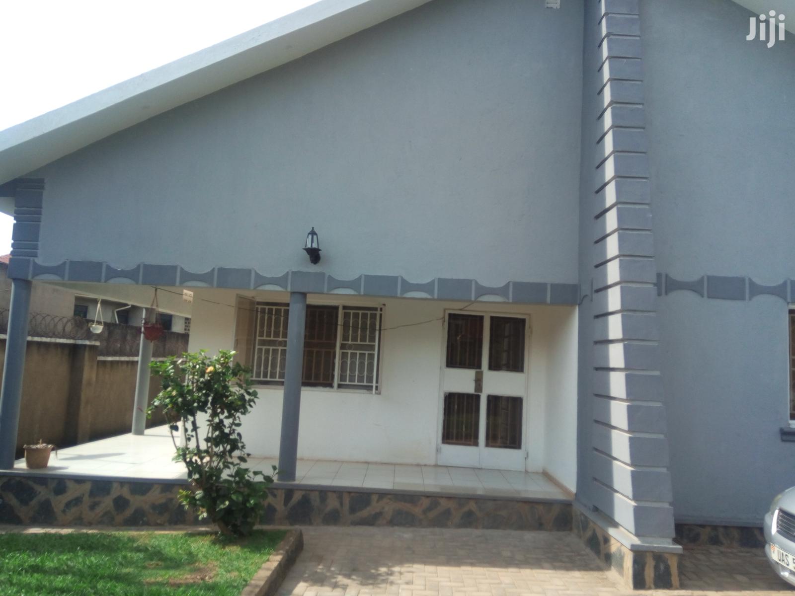 Residential House in Kirinya Namboole for Sell in Kampala