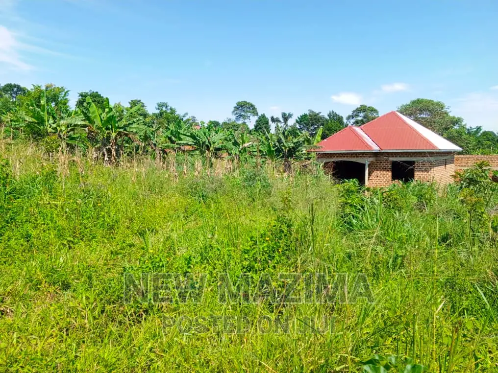 Affordable Private Mile Land Titled Plot Onsale Matuga Gombe in Central Division