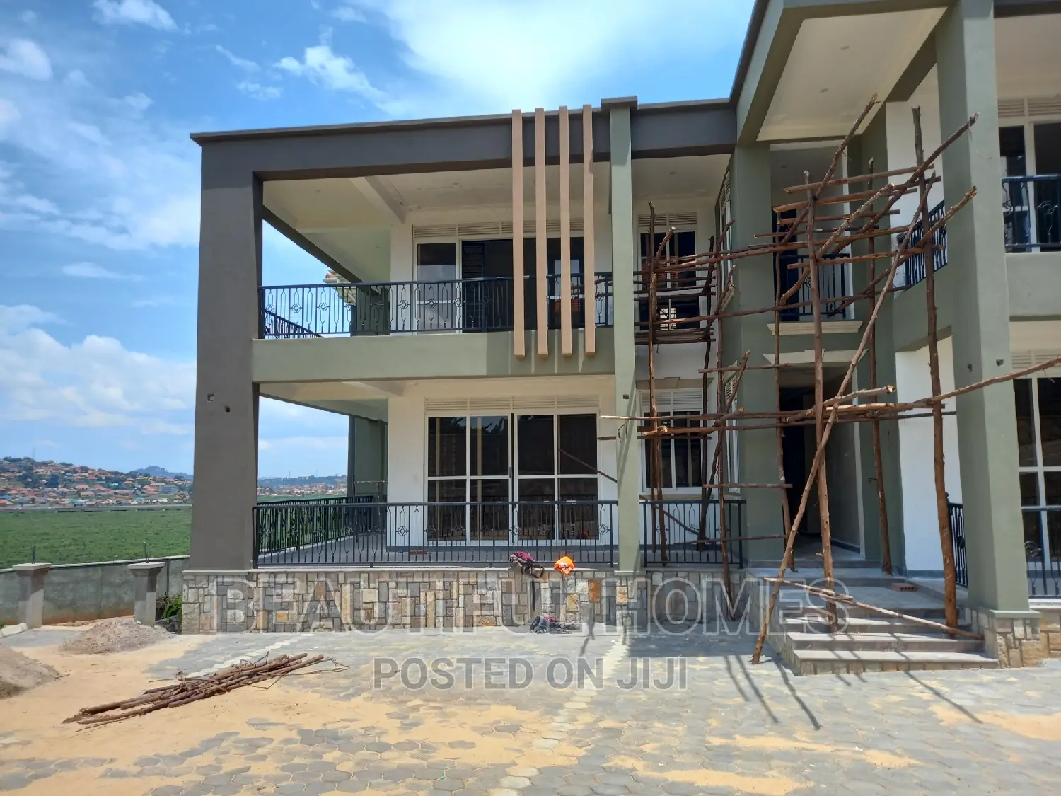 Furnished 6bdrm Duplex in Munyonyo Corporates, Makindye for sale in Makindye