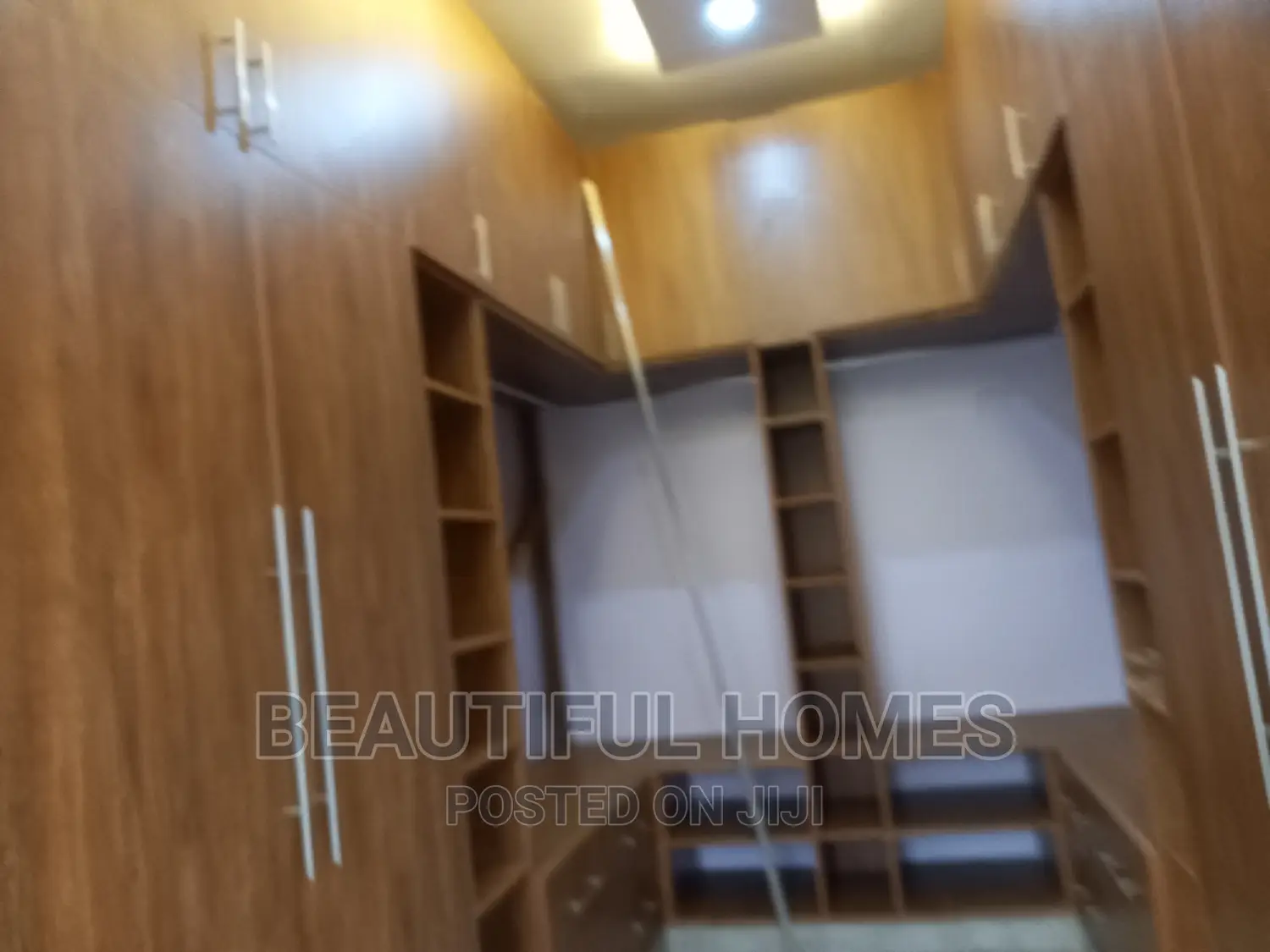 Furnished 6bdrm Mansion in Munyonyo Lake View, Makindye for sale in Makindye