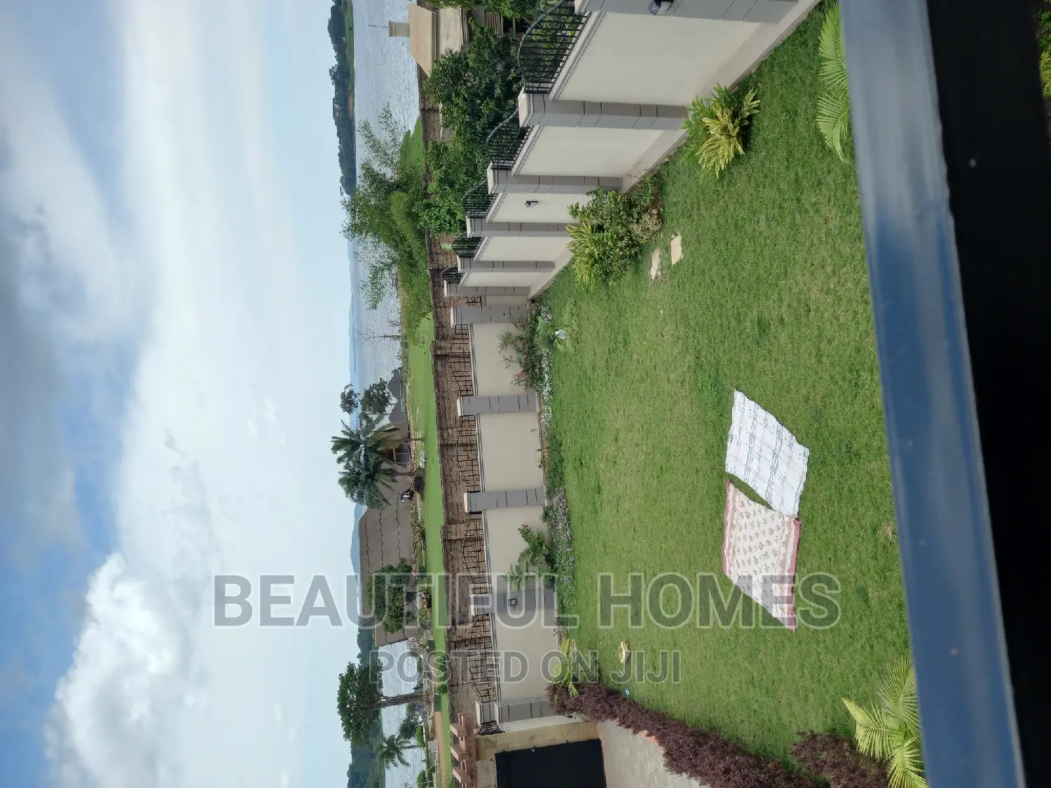 Furnished 6bdrm Mansion in Munyonyo Lake View, Makindye for sale in Makindye