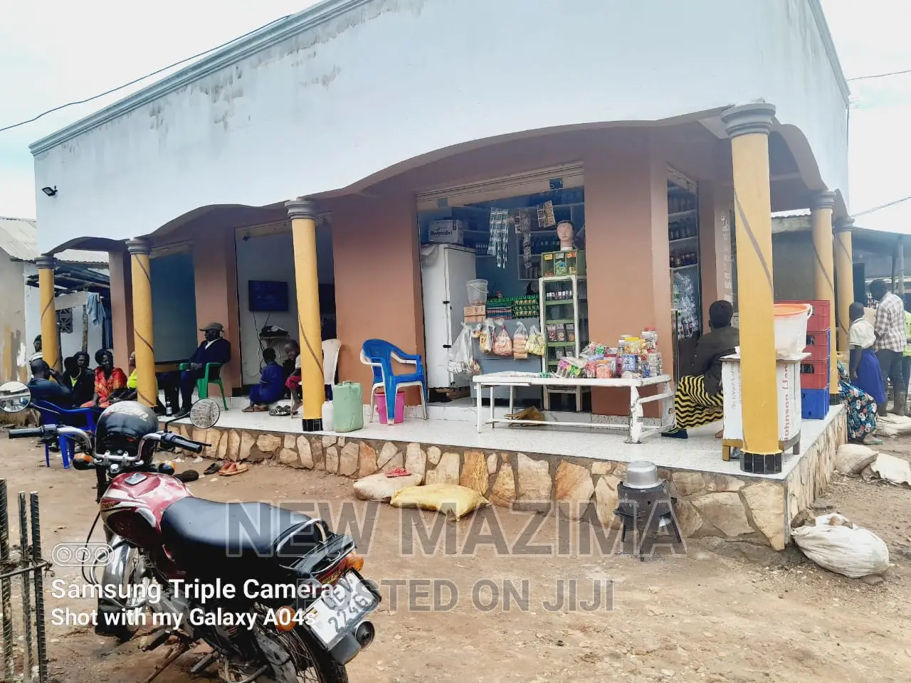 Five Commercial Shops on on Quicksale in Heart of Bulenga in Central Division