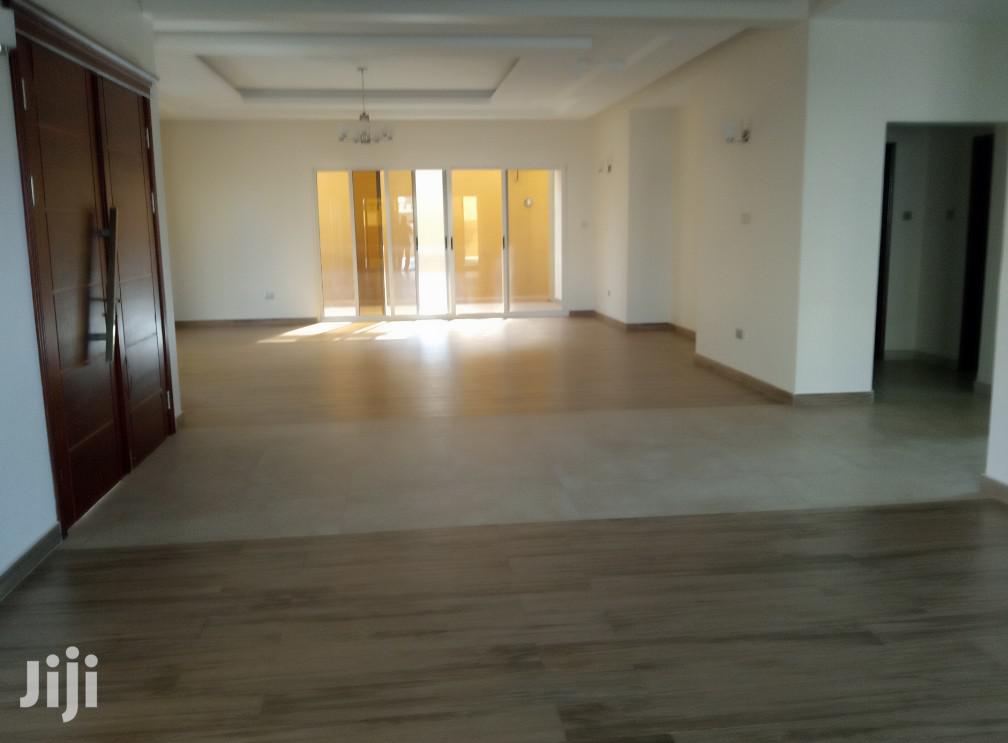Mansion In Munyonyo On Sale in Kampala