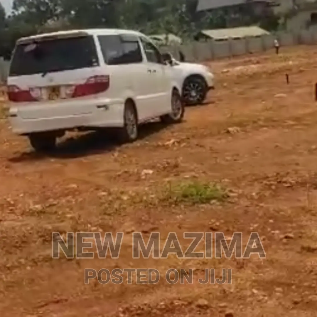 Very Prime Plot on Forced Sale in Heart of Bwebajja Ntebe Rd in Central Division