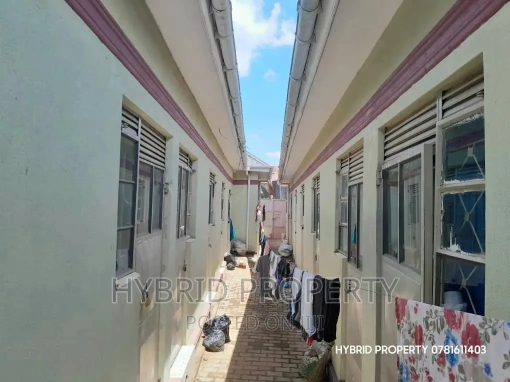 10bdrm Apartment in Kasubi Along, Rubaga for sale in Rubaga
