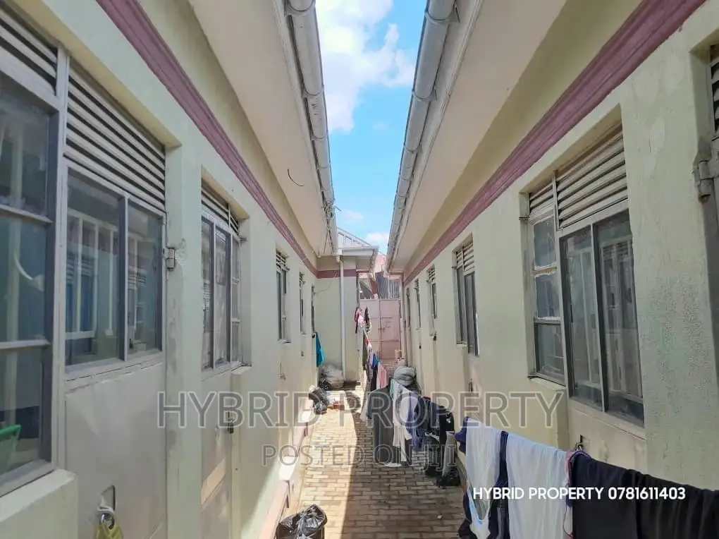 10bdrm Apartment in Kasubi Along, Rubaga for sale in Rubaga
