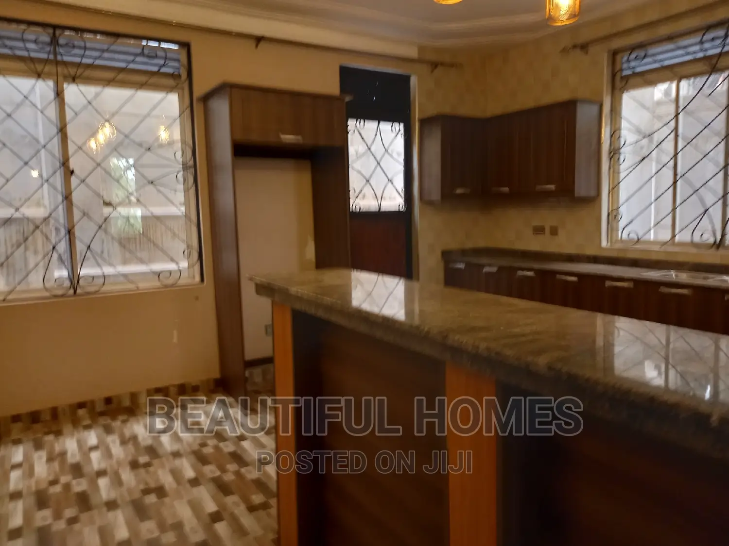 Furnished 4bdrm Maisonette in Kira High End for sale in Kira
