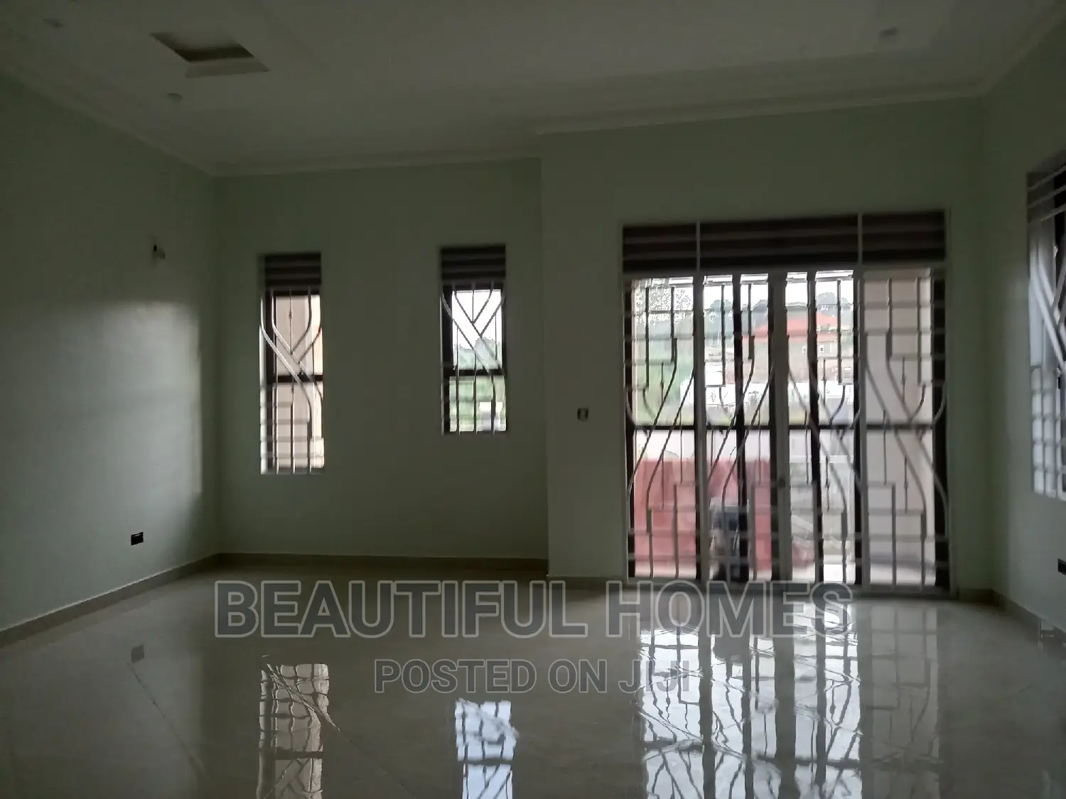 Furnished 4bdrm House in Kira Ministers for sale in Kira