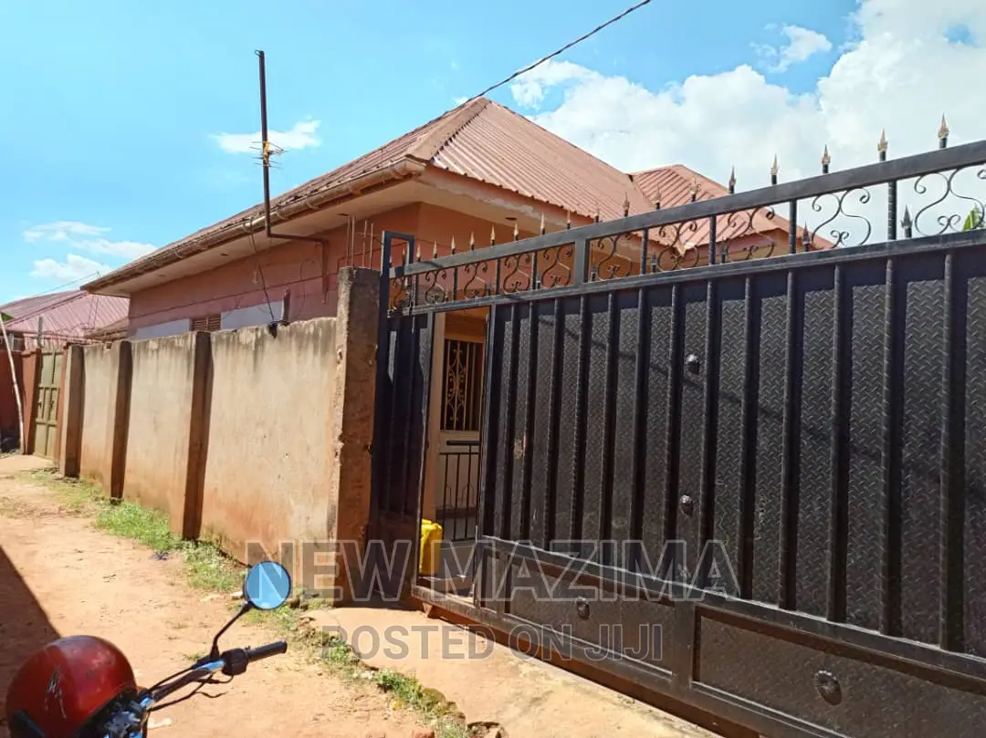 3bdrm House in Bulenga Along, Central Division for sale in Central Division