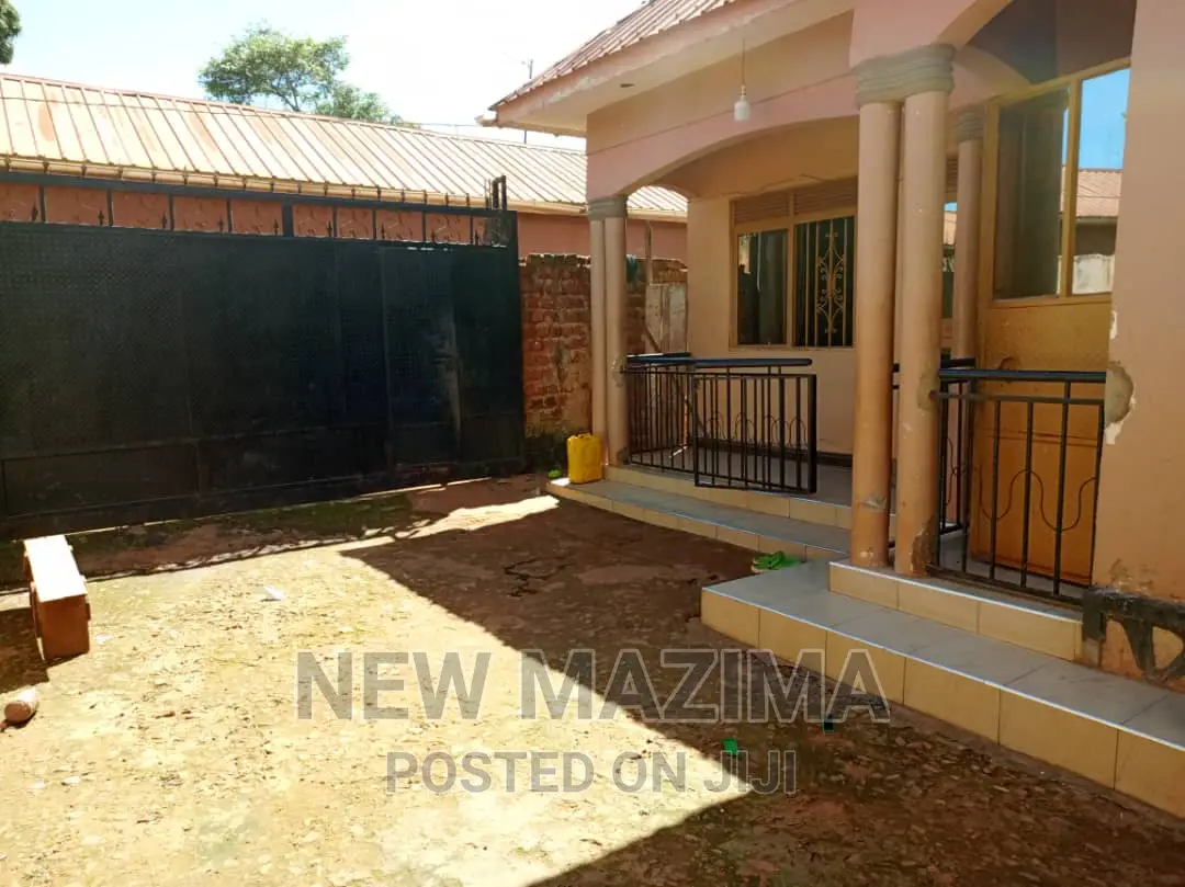 3bdrm House in Bulenga Along, Central Division for sale in Central Division