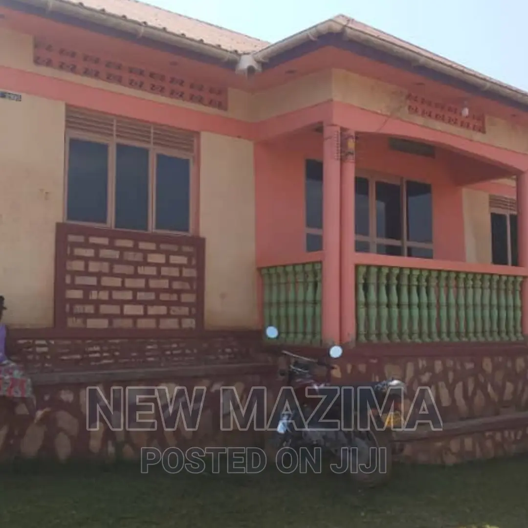 2bdrm House in Kawempe Kawanda, Central Division for sale in Central Division