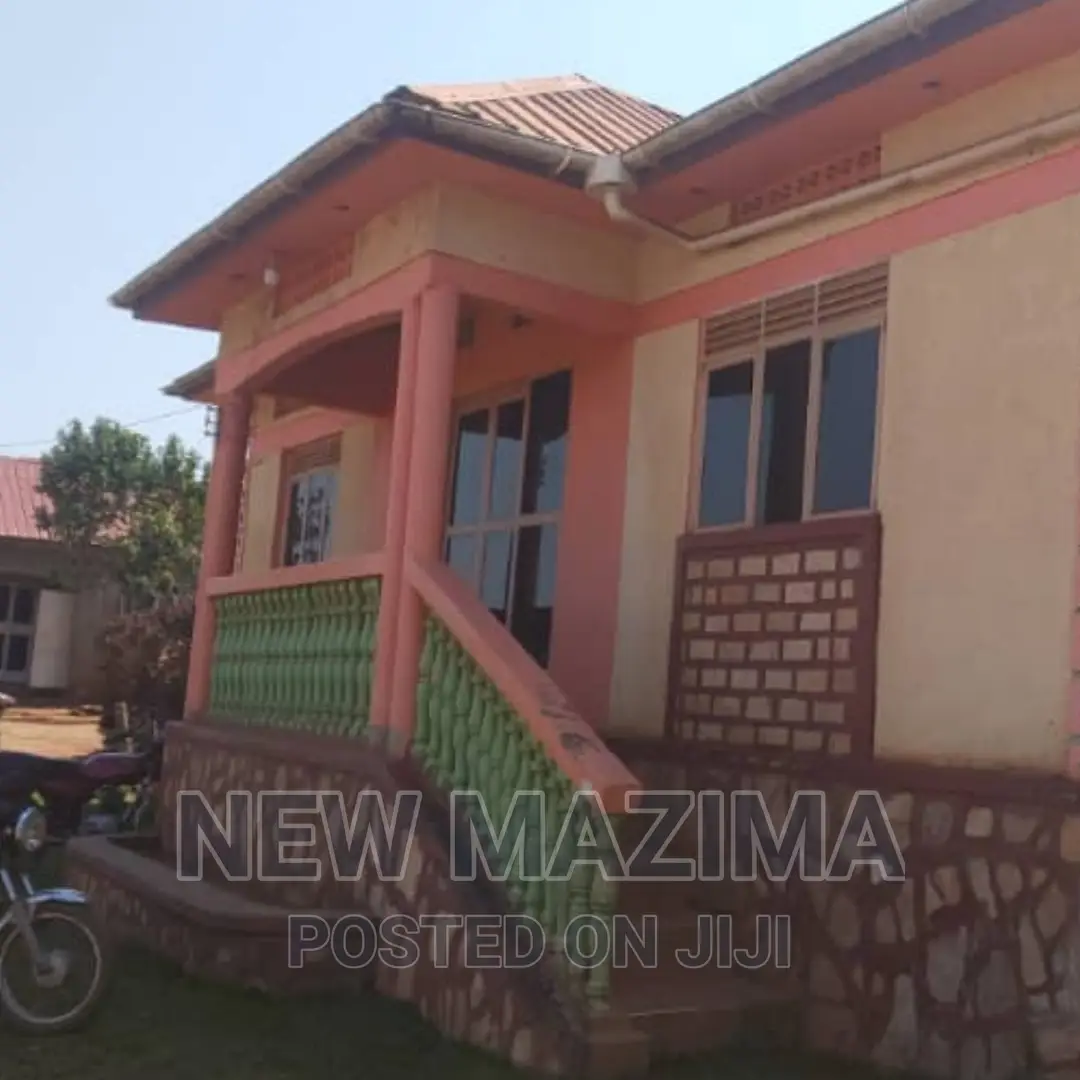 2bdrm House in Kawempe Kawanda, Central Division for sale in Central Division